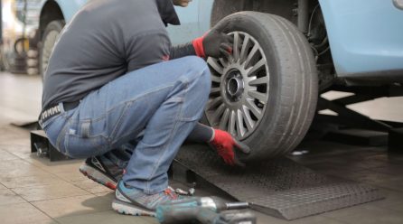 Wymiana opon w Poznaniu: kiedy jechać do serwisu i ile to dziś kosztuje?